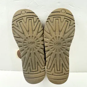 Ugg Mini Bailey Button Boot Womens Size 8 Logo Spellout Brown Monogram thumbnail 9