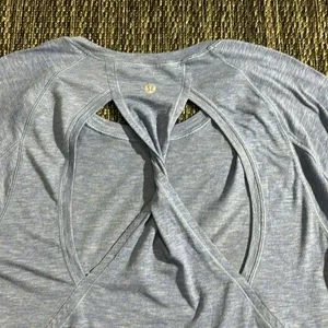 Lululemon Stop Drop & Squat Long Sleeve Sheer Heathered Blazer Blue Size 6 thumbnail 3