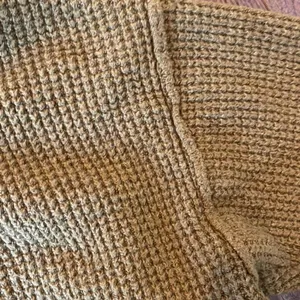 Aerie cozy up brown waffled knit hooded sweater size small thumbnail 11