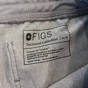 Figs Zamora Jogger Scrub‎ Pants in Graphite size Medium Petite thumbnail 5