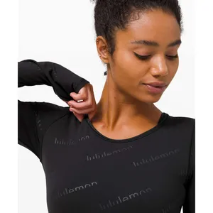 Lululemon Athletic Top Womens Logo Print Crop 8 Black‎ Long Sleeve Workout thumbnail 3