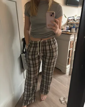 Brandy Melville pajama pants thumbnail 3