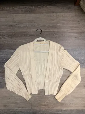 Wilfred Aritzia Plunge Cream Ribbed V-Neck Cardigan thumbnail 2