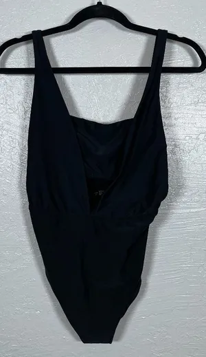 Aerie Women M Black Layered One Piece Swimsuit Bandeau Deep V-Neck Full Coverage thumbnail 1