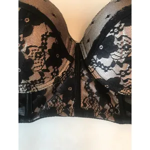 Black fuchsia lace adjustable‎ or removable straps bra Size undefined thumbnail 4