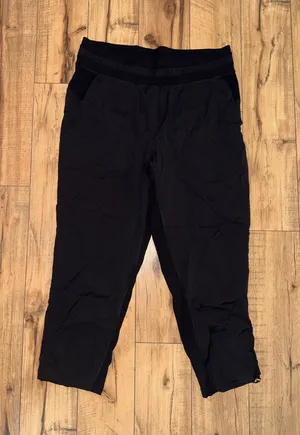 Lululemon black pants thumbnail 1