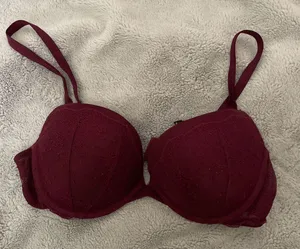 Victoria's Secret Very Sexy Pushup Bra thumbnail 1