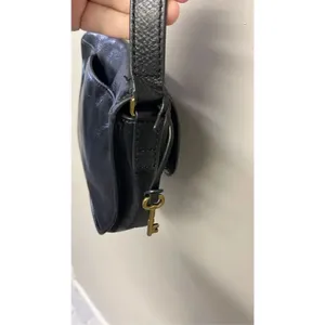 Fossil Emi Black Key Clasp Flap Pebbled Leather Crossbody Bag Bronze Accents thumbnail 12