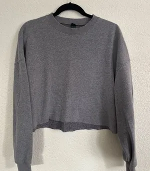 Wild Fable Gray‎ Cropped Crew Neck Sweater thumbnail 1