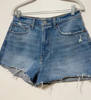 Abercrombie & Fitch The Mom Short High Rise Curve Love Size 10 / 30 thumbnail 1