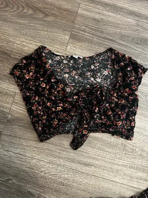 American Eagle Set Two-Piece thumbnail 2