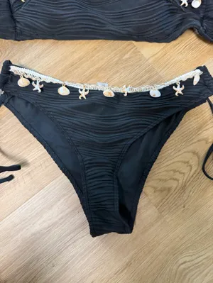 Black Bikini with Shell Trim Size M thumbnail 4