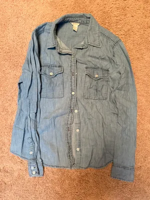 Forever 21 Chambray Button-Up Shirt thumbnail 1