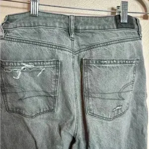 American Eagle AEO Women's Mom‎ Jeans Gray Ripped Distressed Size 4 thumbnail 4