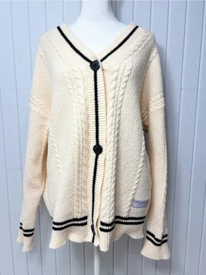 Taylor Swift‎ Cream Cable Knit Cardigan with Lavender Star Sleeves size M thumbnail 3