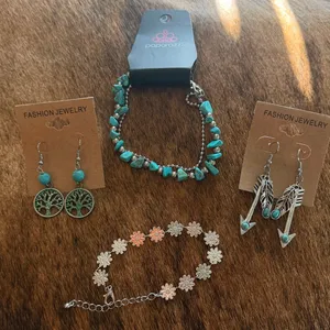 Paparazzi 4 piece NEW turquoise jewelry boho/western earrings/ bracelets thumbnail 1