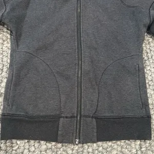 Lululemon Gray Zip Up Scuba Define Sweatshirt No Hood Size 6 thumbnail 8