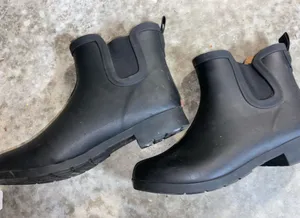 Sleek Black Chooka Women’s Ankle Rain Boots- Size 9 thumbnail 1
