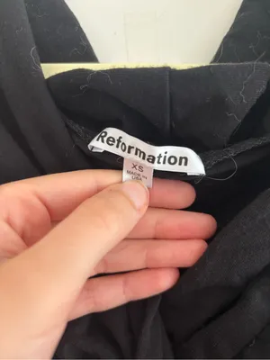 Reformation Ezlynn Knit Off-Shoulder Top Black thumbnail 4