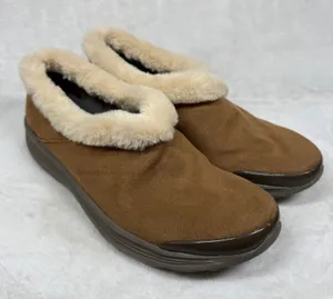 Bzees Snicker Womens 8.5M‎ Brown Faux Suede Fur Lined Slip On Comfort Shoes thumbnail 1