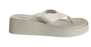Steve Madden Cream Platform Flip Flop Sandals Size 10 Flaw thumbnail 1
