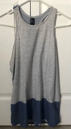 Color block Women’s workout tank thumbnail 1