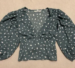 Abercrombie & Fitch Puff-Sleeve Blouse thumbnail 1