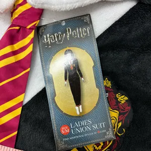 Harry Potter Black‎ Gryffindor Hooded Union Suit NEW Size S/M thumbnail 7