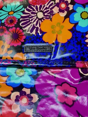 Vera Bradley Floral Fiesta Insulated Lunch Bag Retired thumbnail 3