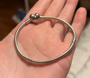 Pandora Clasp Heart Bracelet thumbnail 1