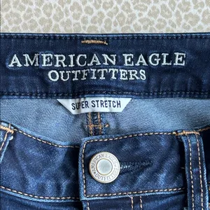 NWOT American Eagle Super Stretch Hi-Rise Jegging size 8 with acid washed areas thumbnail 2
