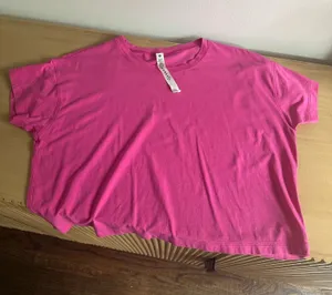 Lululemon Cates Tee Sonic Pink 6 thumbnail 1