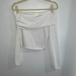 Amazon Off The Shoulder Top thumbnail 4