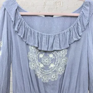 American Eagle Boho Floral Embroidered Crop Top Smocked S Coastal Cottagecore thumbnail 4