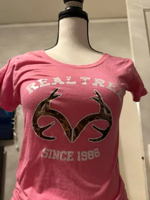Real tree pink top thumbnail 2