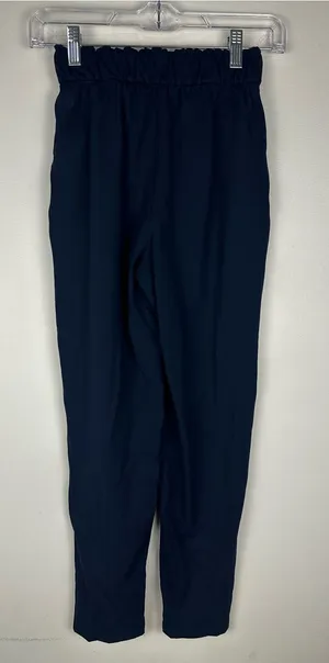 Lululemon Keep‎ Moving Pant 7/8 High-Rise True Navy Women’s Sz 0 thumbnail 1