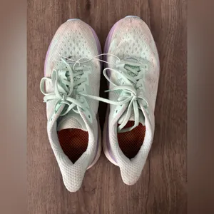 Hoka Clifton 9 running shoes women’s teal and purple 9.5 thumbnail 2