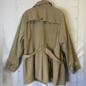 omen's Tan Trench Coat Size 2X thumbnail 5