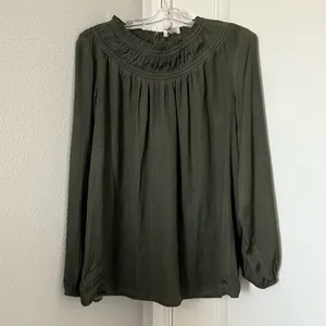 LOFT Olive Green Smocked Long Sleeve Blouse Size Large Flowy Fall Top thumbnail 4