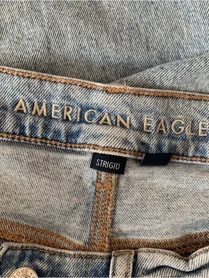 American Eagle Ripped Straight Leg Jeans thumbnail 3