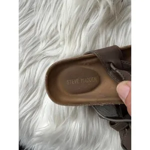 Steve Madden size 9 Brown Leather Strappy Sandals thumbnail 5