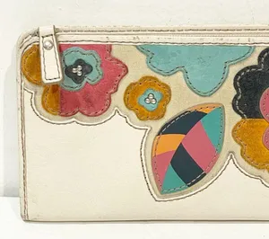 Fossil Cream Leather Suede Floral Applique Full Zipper Wallet thumbnail 2