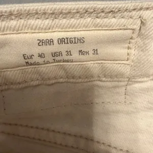 Zara Origins Straight Leg Denim Jeans Cream Off-White Women Size 31 thumbnail 3
