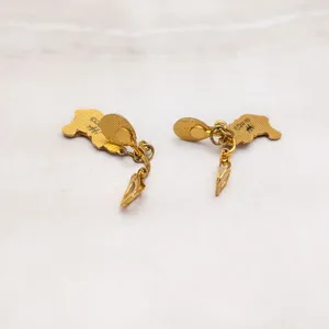 Disney Clip On Earrings Disney Winnie the Pooh with Balloon Dangle thumbnail 4