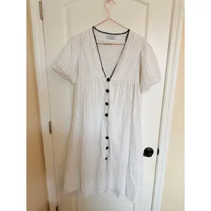 Urban Outfitters Eyelet Dress Women Small White Boho Crochet Button Midi Dress‎ thumbnail 5