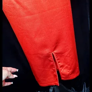 PrettyLittleThing‎ Red Satin Ruched Skirt Puff Sleeve Midi Dress thumbnail 3
