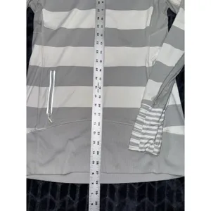 Lululemon Women's Hoodie Sweatshirt Gray White Striped COWL Size 8 thumbnail 11