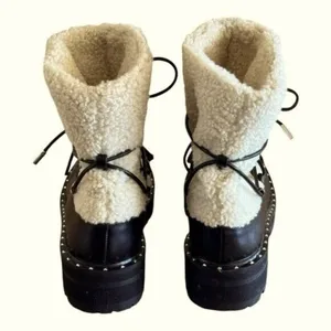 AQUA Fuzz Women’s Leather Lug Sole Sherpa Lace Up Winter Boot Black Size 6.5 thumbnail 9