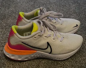 Nike Renew Running Shoes Neon Orange & Pink 6.5 thumbnail 1