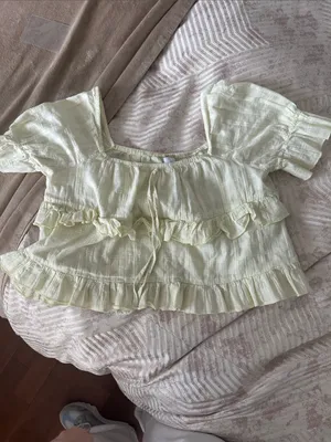Princess Polly Light Yellow Ruffle Peasant Top thumbnail 2
